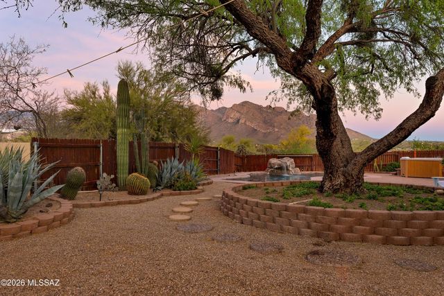 10180 N Rancho Sonora Drive, Tucson, AZ 85737