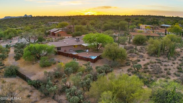 10180 N Rancho Sonora Drive, Tucson, AZ 85737