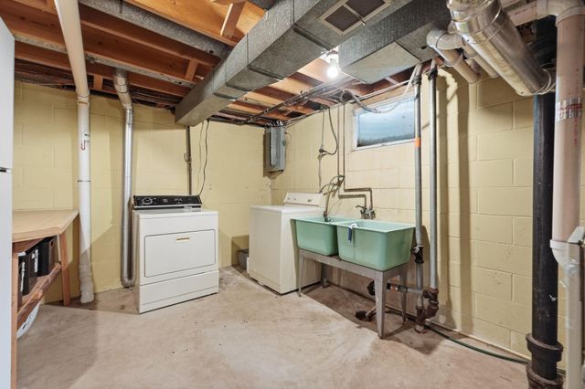 1041 23rd Avenue N, Saint Cloud, MN 56303