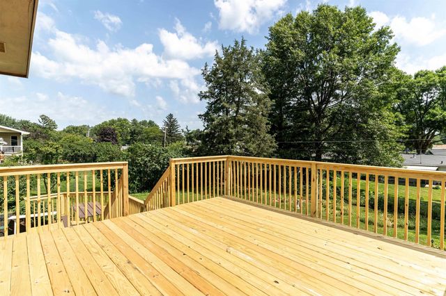 635 Alpine Drive, Waterloo, IA 50702