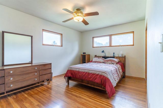 635 Alpine Drive, Waterloo, IA 50702