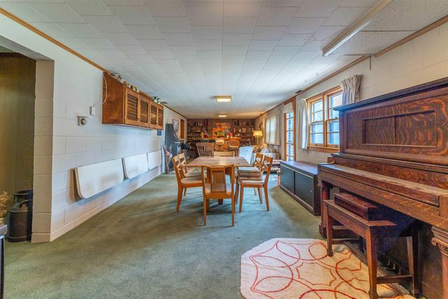 635 Alpine Drive, Waterloo, IA 50702