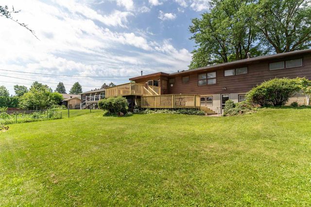 635 Alpine Drive, Waterloo, IA 50702