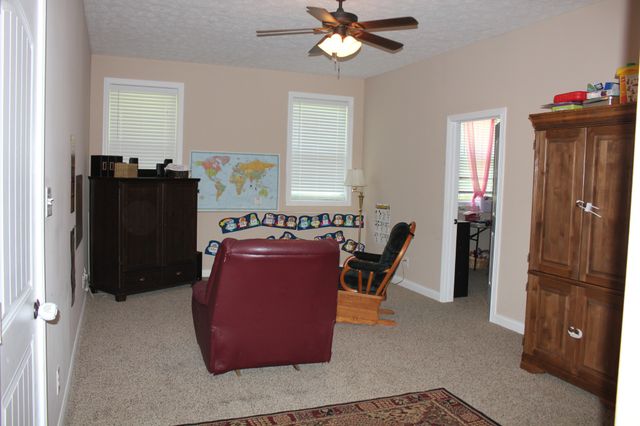 1512 Hattie Ln, Clarksville, TN 37042