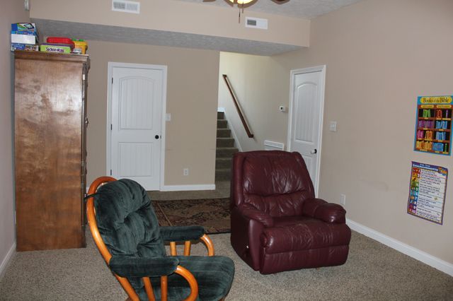 1512 Hattie Ln, Clarksville, TN 37042