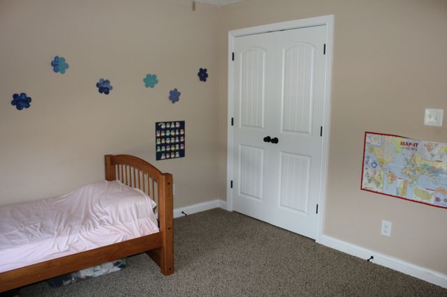 1512 Hattie Ln, Clarksville, TN 37042