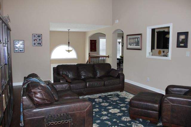 1512 Hattie Ln, Clarksville, TN 37042