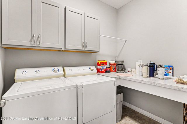3340 Hamlet Circle, East Lansing, MI 48823