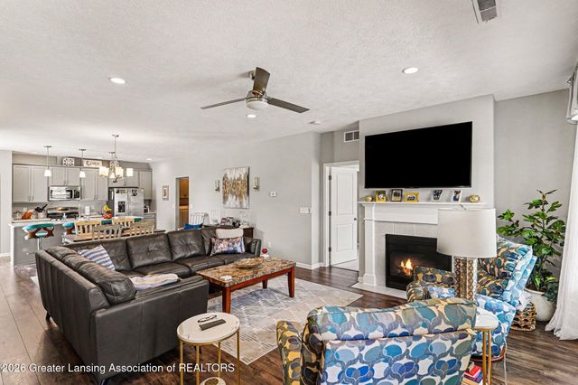 3340 Hamlet Circle, East Lansing, MI 48823