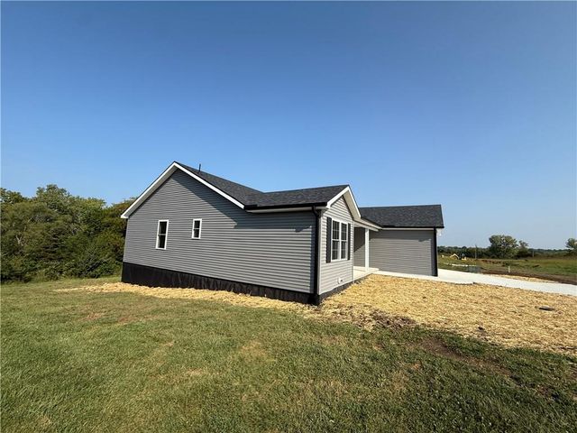 112 Westwood Drive, Gallatin, MO 64640