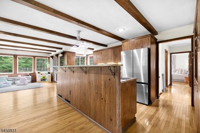 248 Johnston Dr, Watchung Boro, NJ 07069