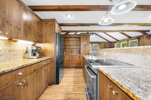 248 Johnston Dr, Watchung Boro, NJ 07069