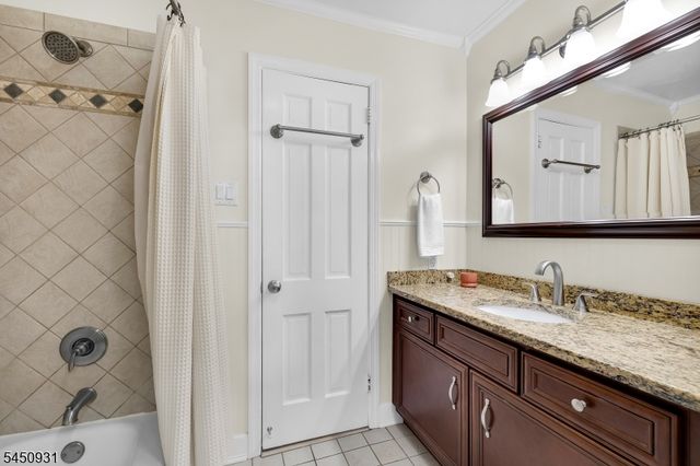 248 Johnston Dr, Watchung Boro, NJ 07069
