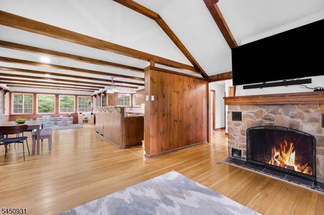 248 Johnston Dr, Watchung Boro, NJ 07069