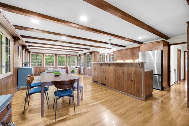 248 Johnston Dr, Watchung Boro, NJ 07069