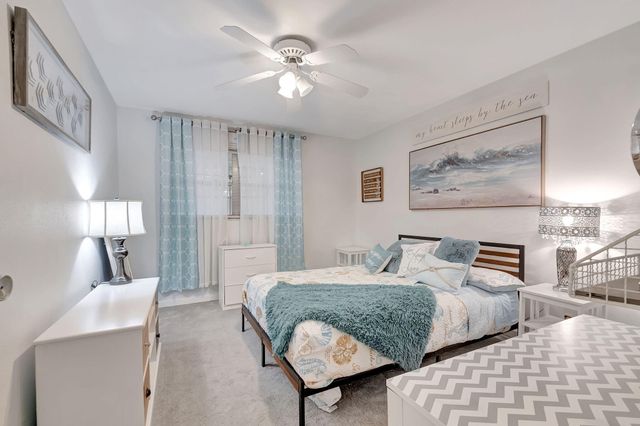 89 Flanders Way B, Delray Beach, FL 33484