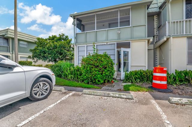89 Flanders Way B, Delray Beach, FL 33484