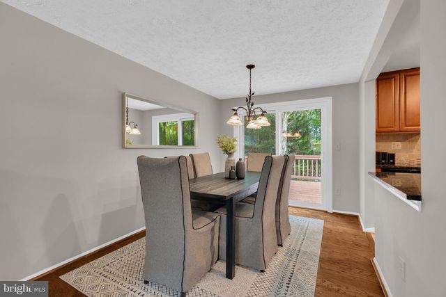 8417 GREAT LAKE LN, Springfield, VA 22153