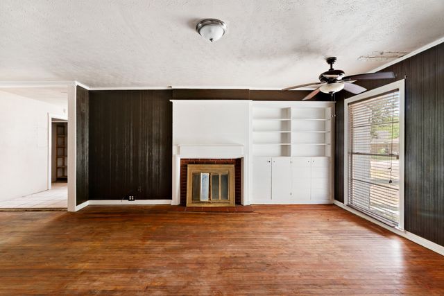 2106 Cleveland Street, Paris, TX 75460