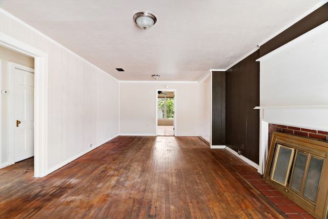 2106 Cleveland Street, Paris, TX 75460