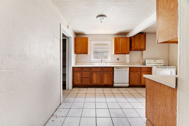 2106 Cleveland Street, Paris, TX 75460