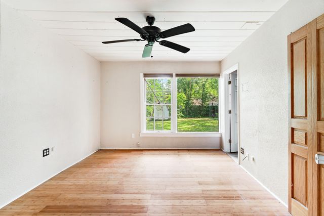 2106 Cleveland Street, Paris, TX 75460