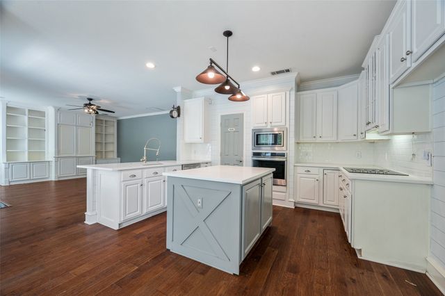 3208 Oak Meadow Drive, Flower Mound, TX 75028