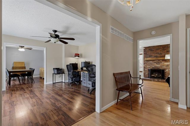 1041 Terracewood Circle, Ballwin, MO 63011