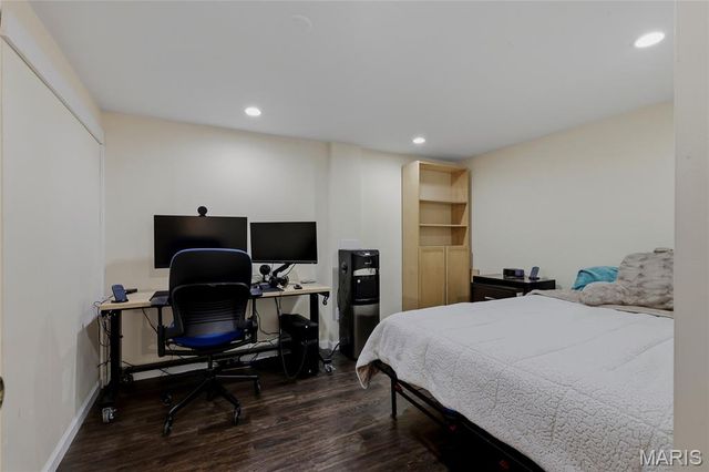 1041 Terracewood Circle, Ballwin, MO 63011