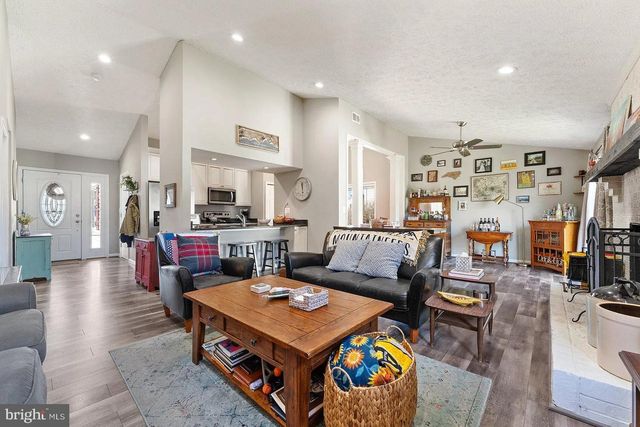 9833 NIMITZ CT, Manassas, VA 20109