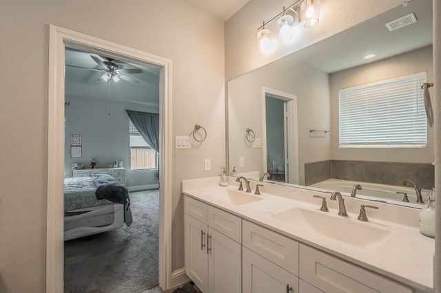 1432 Eagle Nest Drive, Pelican Bay, TX 76020