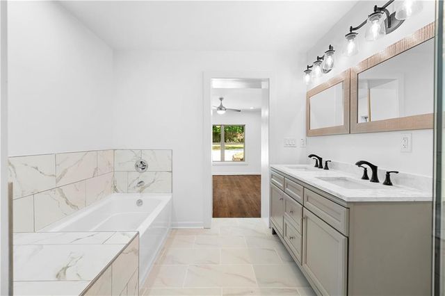 1689 Derry Avenue SW, Atlanta, GA 30310