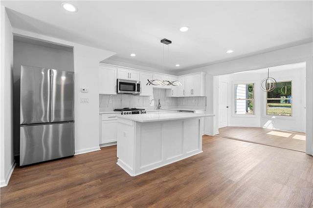 1689 Derry Avenue SW, Atlanta, GA 30310