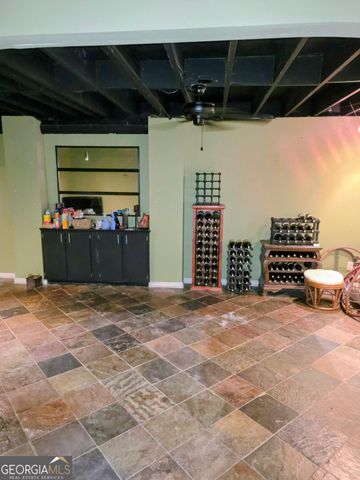 2282 Westridge Dr, Snellville, GA 30078