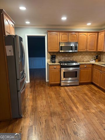 2282 Westridge Dr, Snellville, GA 30078