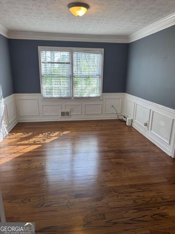 2282 Westridge Dr, Snellville, GA 30078