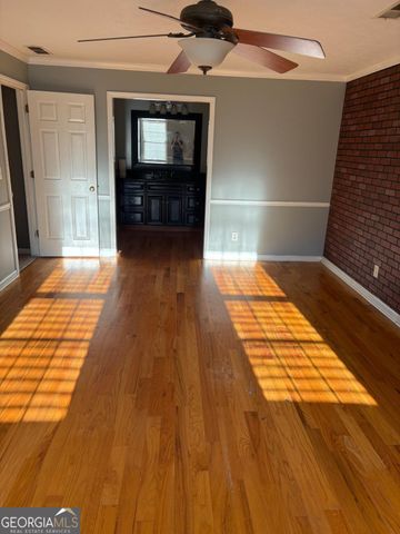 2282 Westridge Dr, Snellville, GA 30078