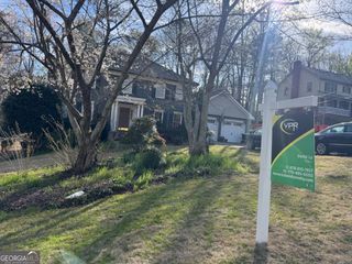 2282 Westridge Dr, Snellville, GA 30078