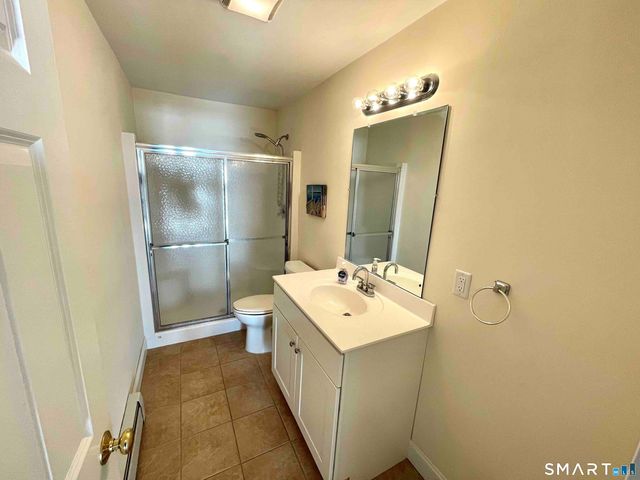 747 East Broadway, Milford, CT 06460