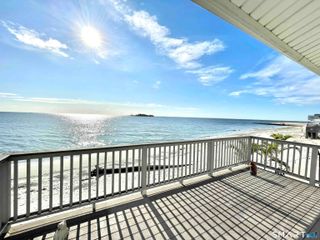 747 East Broadway, Milford, CT 06460