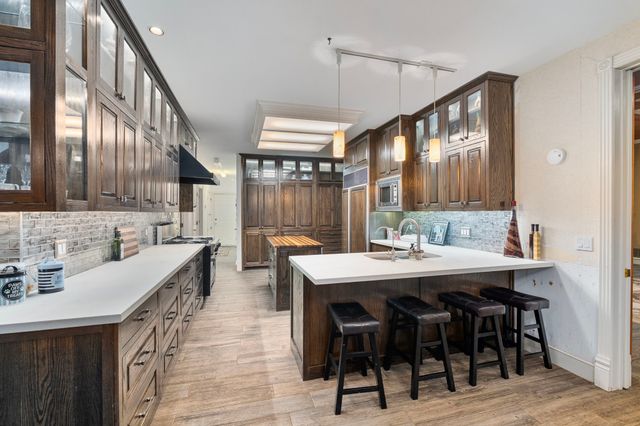 10080 Arvin Hill Road, Aubrey, TX 76227