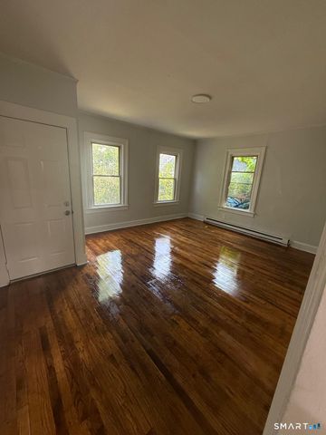 46 Washington Street 1B, Waterbury, CT 06706