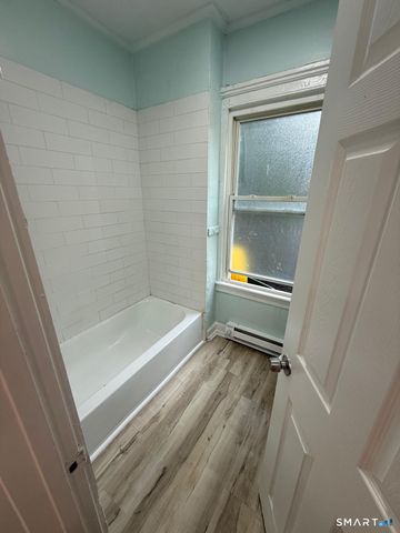 46 Washington Street 1B, Waterbury, CT 06706
