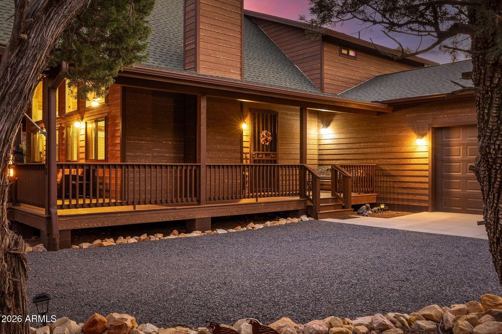 Image 5 of property listing at 3408 PONDEROSA Loop, Heber, AZ 85928