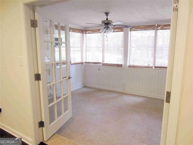 11 Cantey Place NW, Atlanta, GA 30327