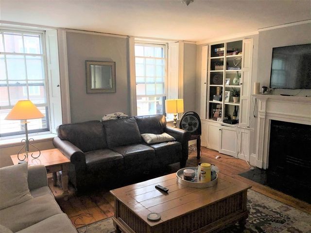 17 Branch A, Boston, MA 02108