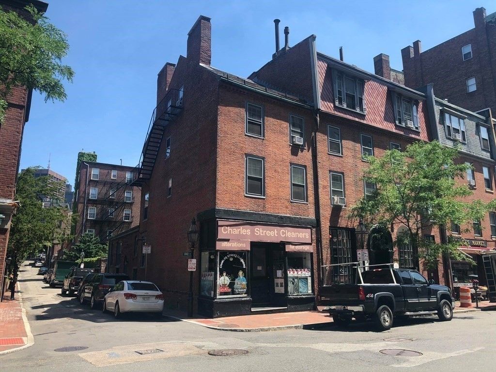 17 Branch A, Boston, MA 02108
