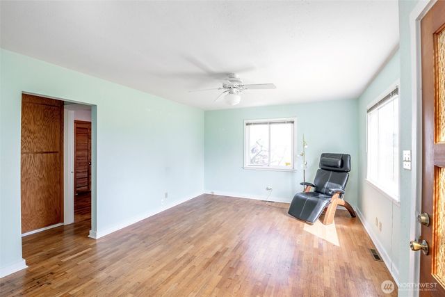 828 S Hawthorne Street, Tacoma, WA 98465