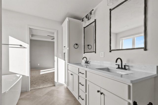 3755 E GLADIOLUS PLACE, Appleton, WI 54913