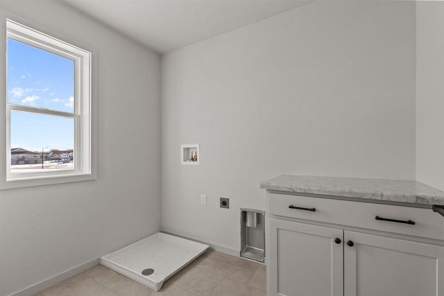 3755 E GLADIOLUS PLACE, Appleton, WI 54913